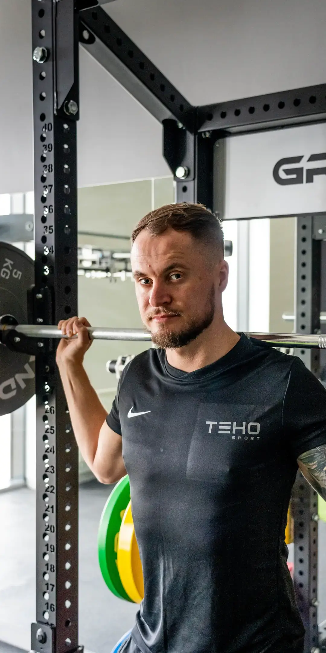 Trening HYROX — bieg i stacje siłowo-wytrzymałościowe w Teho Sport Trzebownisko