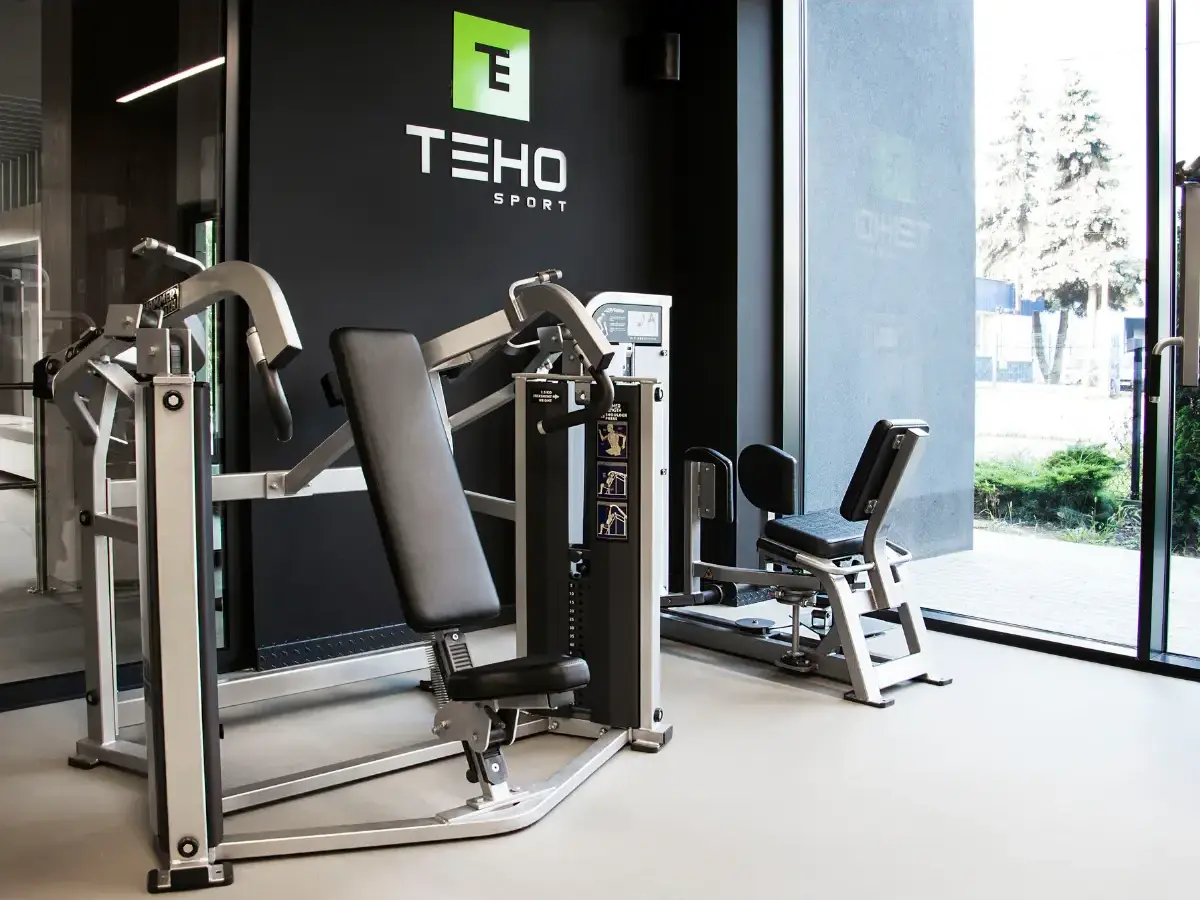 Chest press machine — Teho Sport gym, Trzebownisko