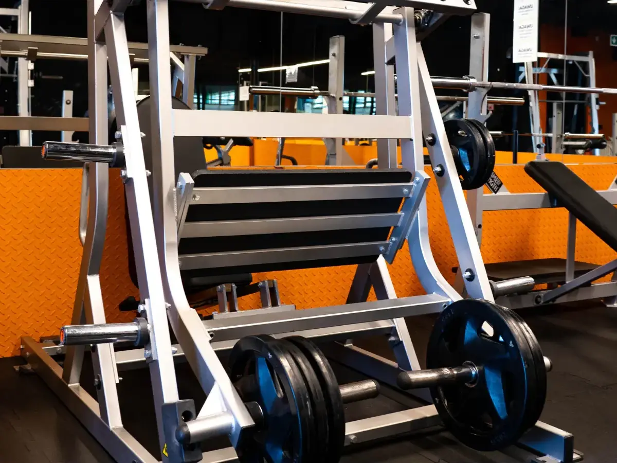 Leg machine — Teho Sport gym, Trzebownisko